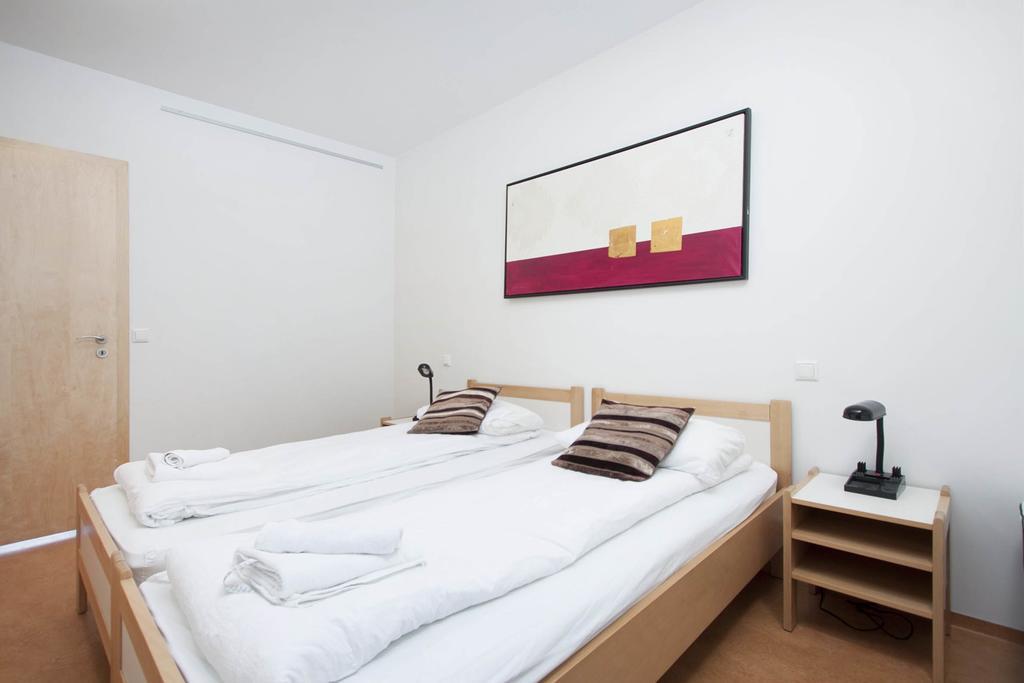 โกลเดน เซอร์เคิล อพาร์ตเมนต์ Aparthotel เลยการ์วาทึน ภายนอก รูปภาพ
