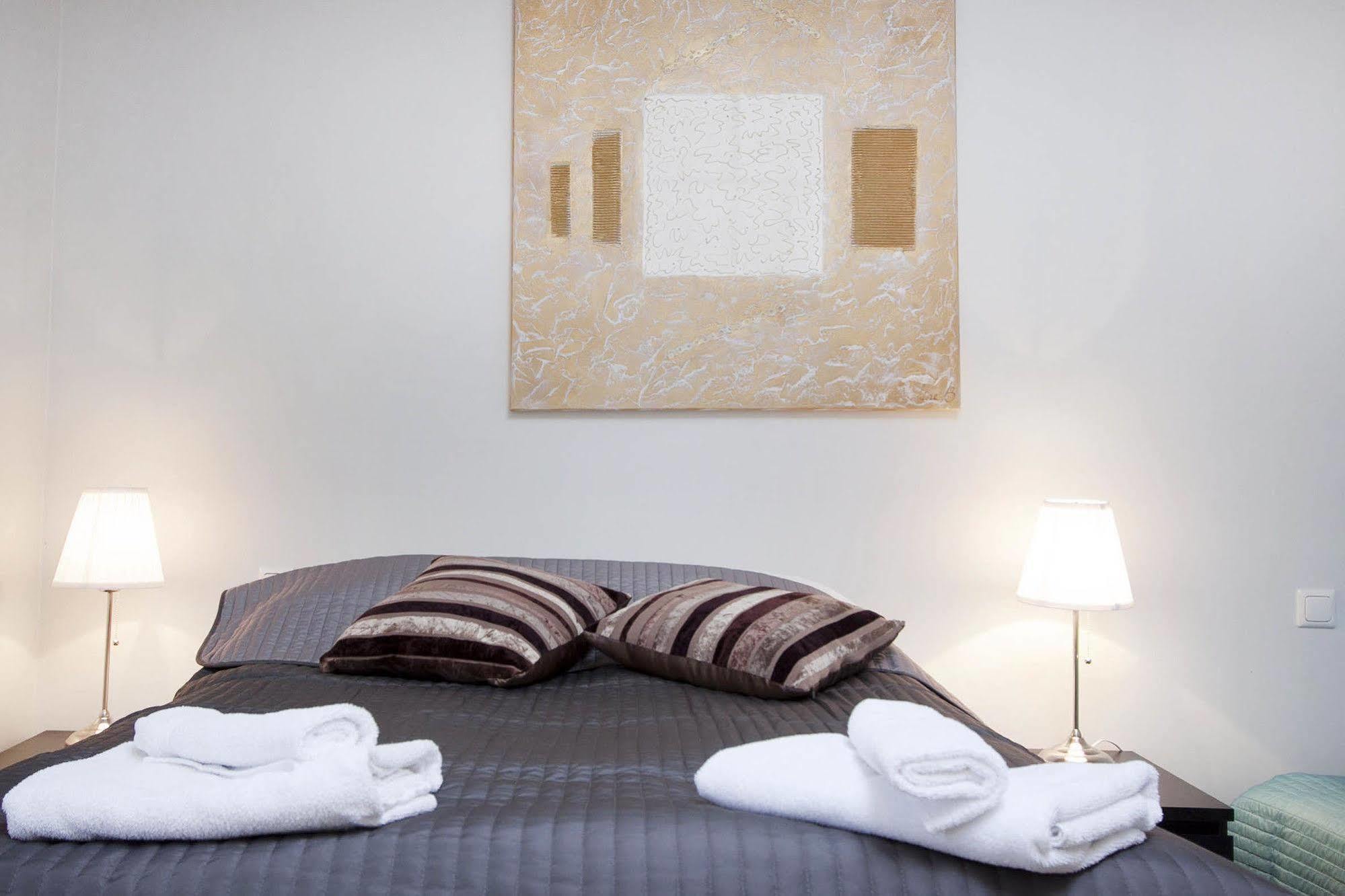 โกลเดน เซอร์เคิล อพาร์ตเมนต์ Aparthotel เลยการ์วาทึน ภายนอก รูปภาพ